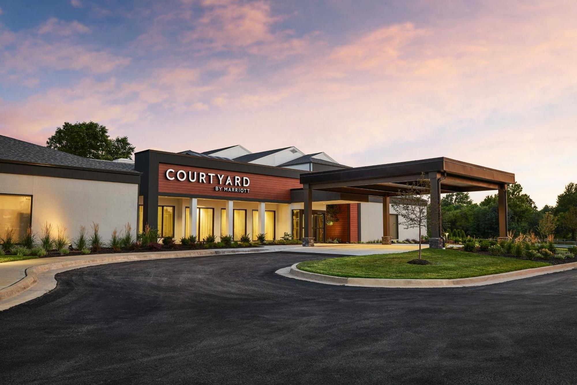 Courtyard Kansas City Overland Park/Metcalf, South Of College Boulevard Εξωτερικό φωτογραφία