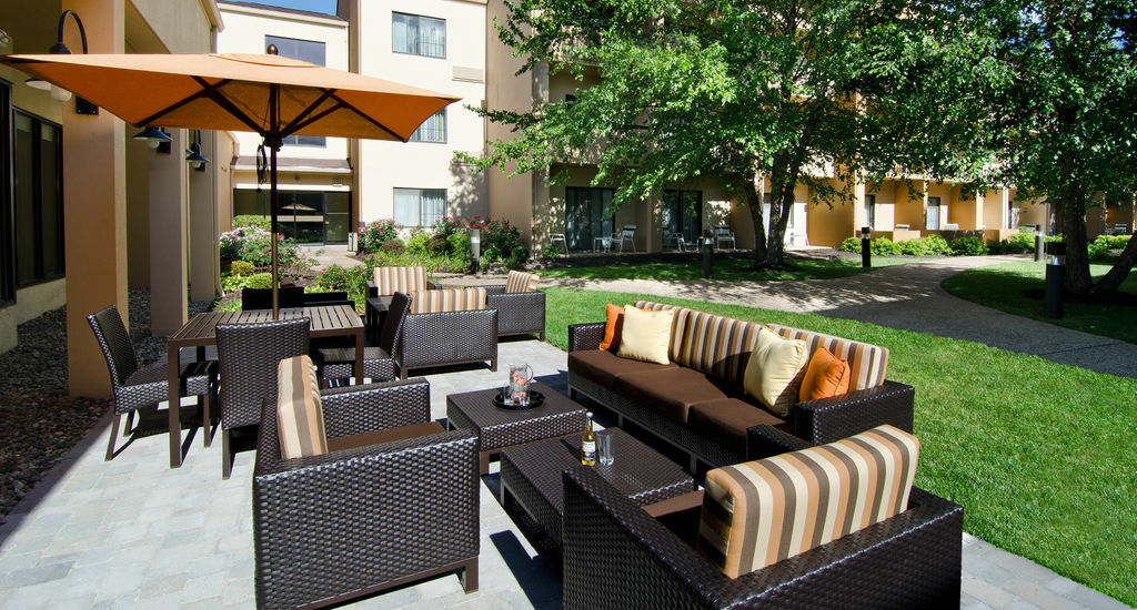 Courtyard Kansas City Overland Park/Metcalf, South Of College Boulevard Εξωτερικό φωτογραφία